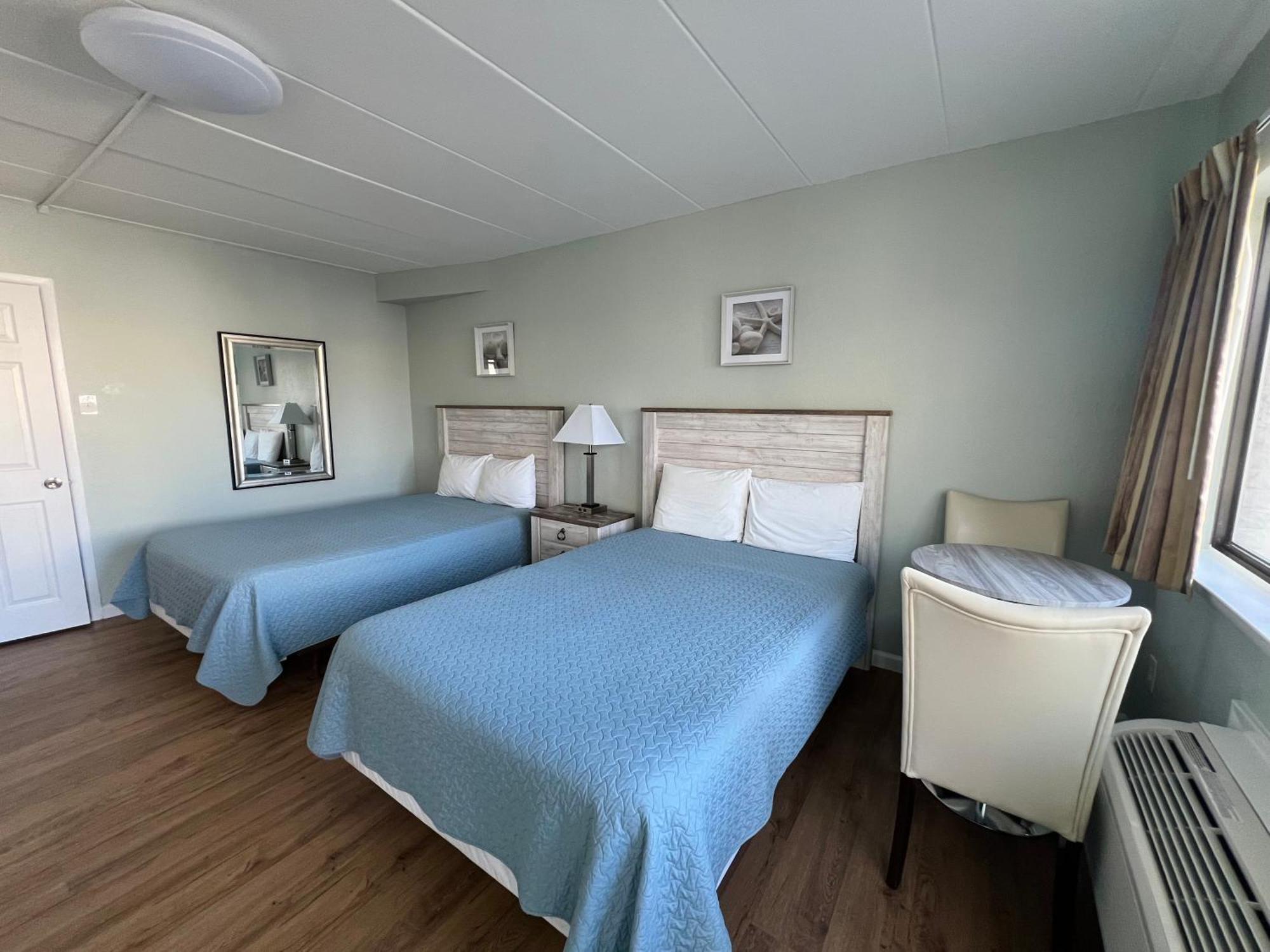 Sand Pebble Motor Lodge Пойнт Плезънт Бийч Екстериор снимка